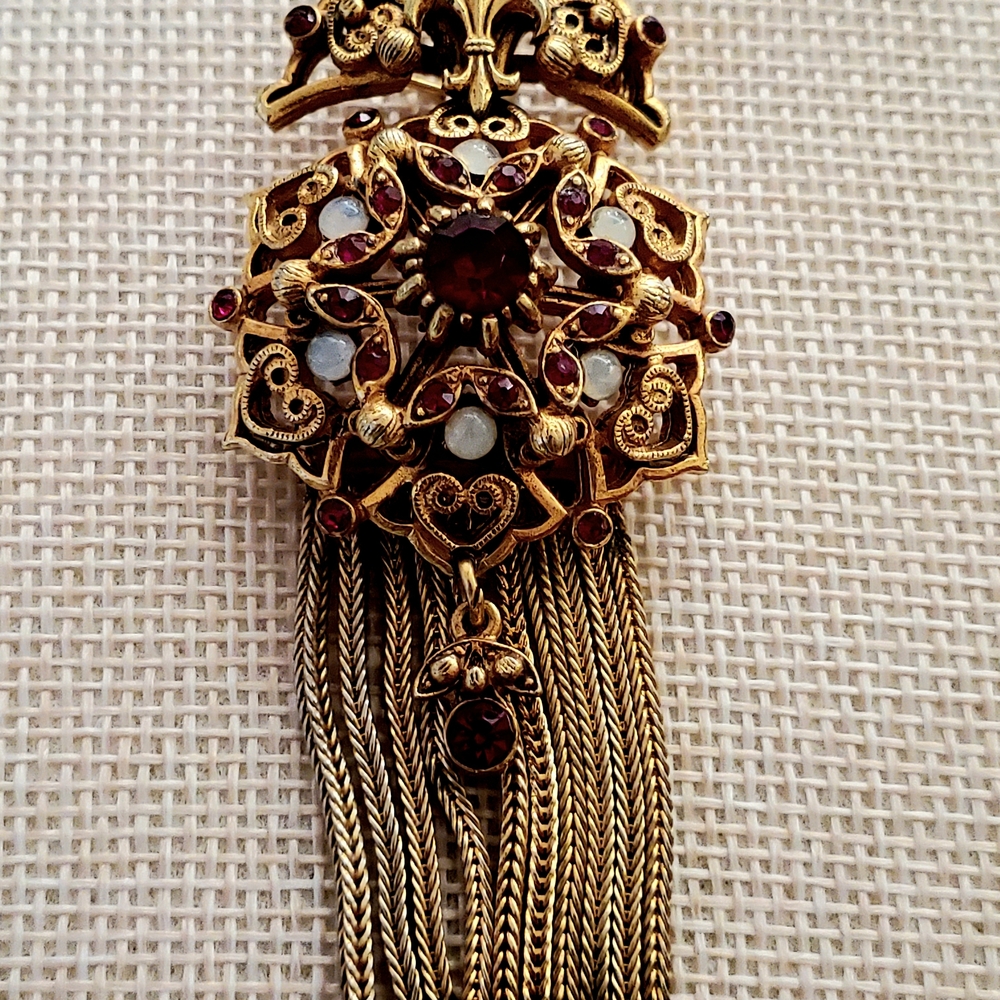 Florenza Vintage Tassel Brooch